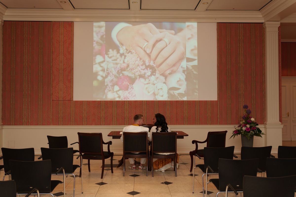 Presentation in the Garden Hall