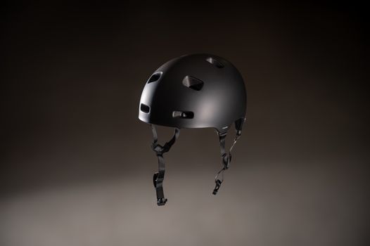Tourdarson Skateboard Helmet: At a Glance