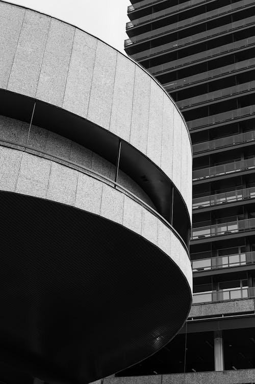Darmowe zdjęcie z galerii z budynek, czarno-biały, hotelowa termika