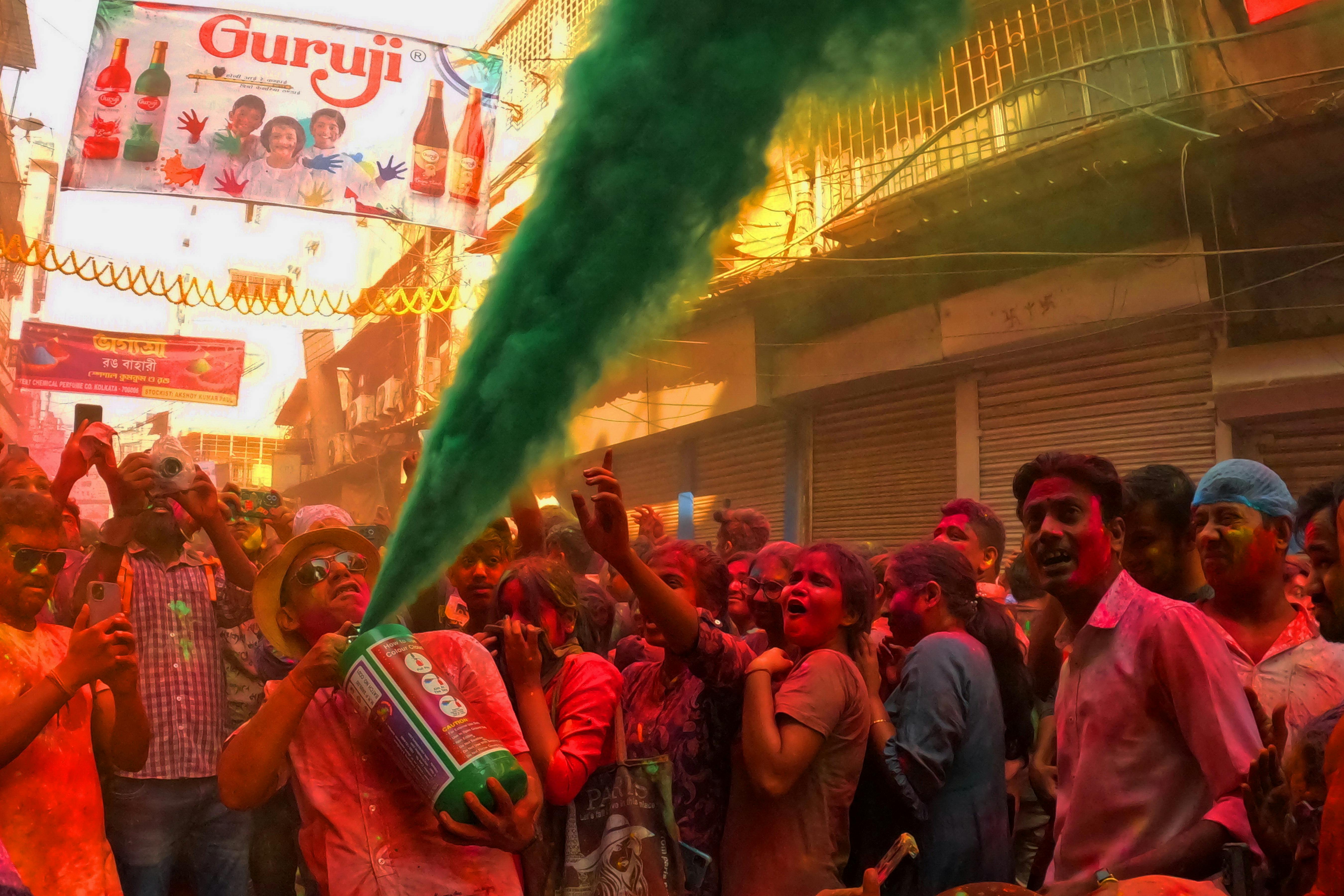 general entertainment channels in india — Photo by Dibakar Roy on Pexels