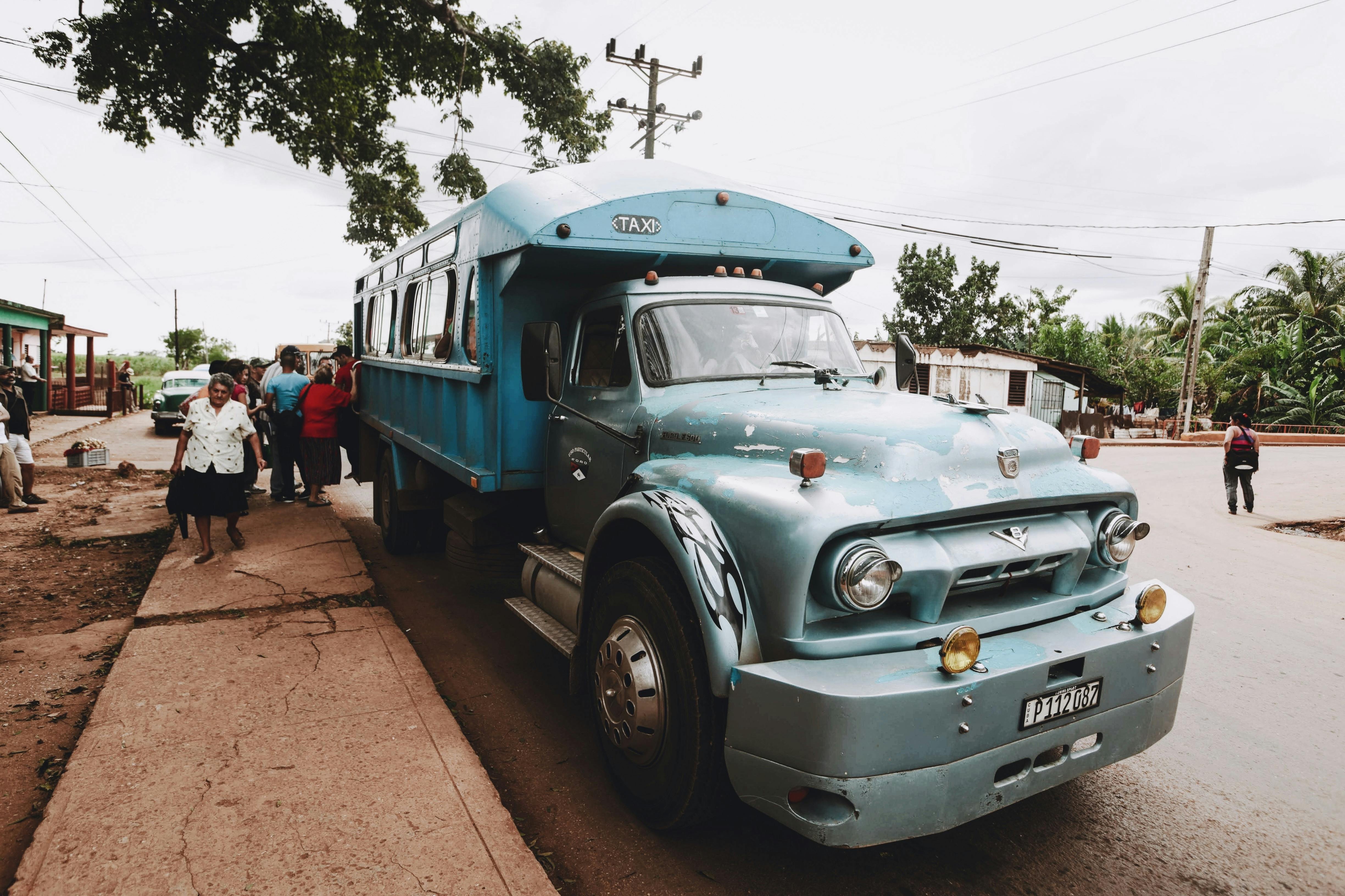Eco-Touring: Choosing Sustainable Bus Tours for Conscious Travel