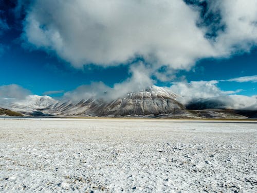Základová fotografie zdarma na téma bílé mraky, hory, krajina