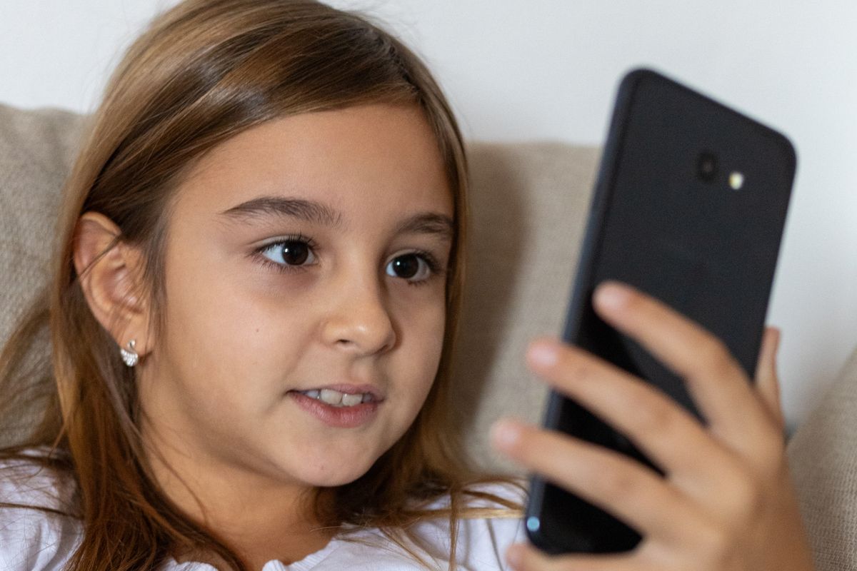 Contrôle parental : quels outils vraiment utiles ? - Applications de contrôle parental : comparer avant d’installer