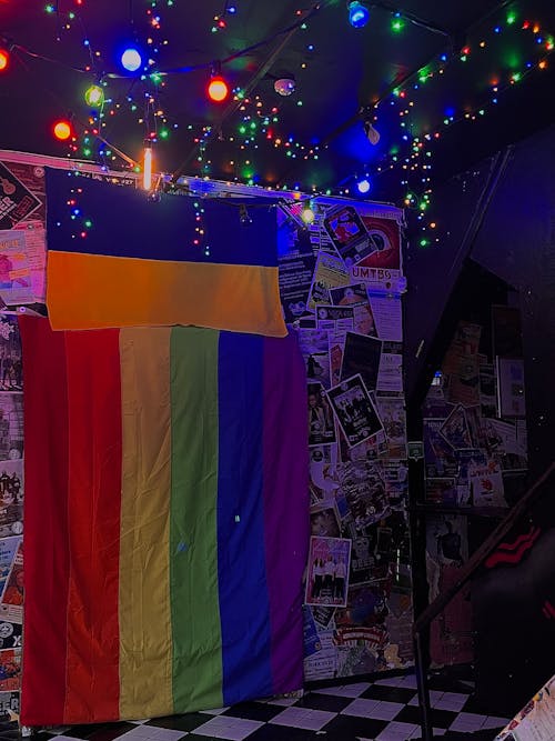 Kostenloses Stock Foto zu flagge der ukraine, grunge, homosexuell stolz flagge