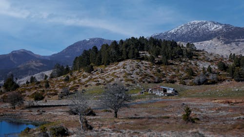 コテージ, 丘, 山岳の無料の写真素材