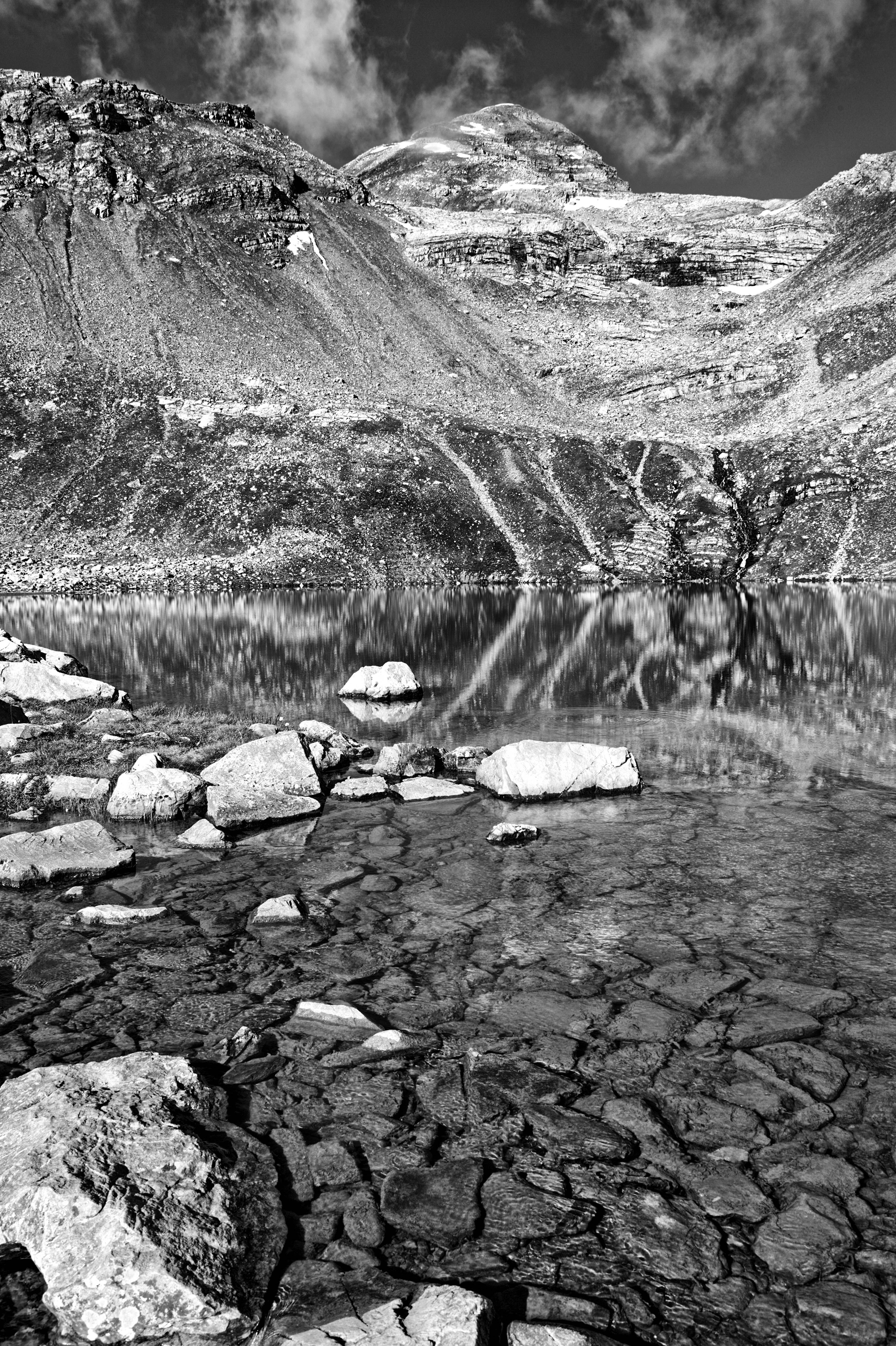 Black and white photograph of a mountain lake · Free Stock Photo