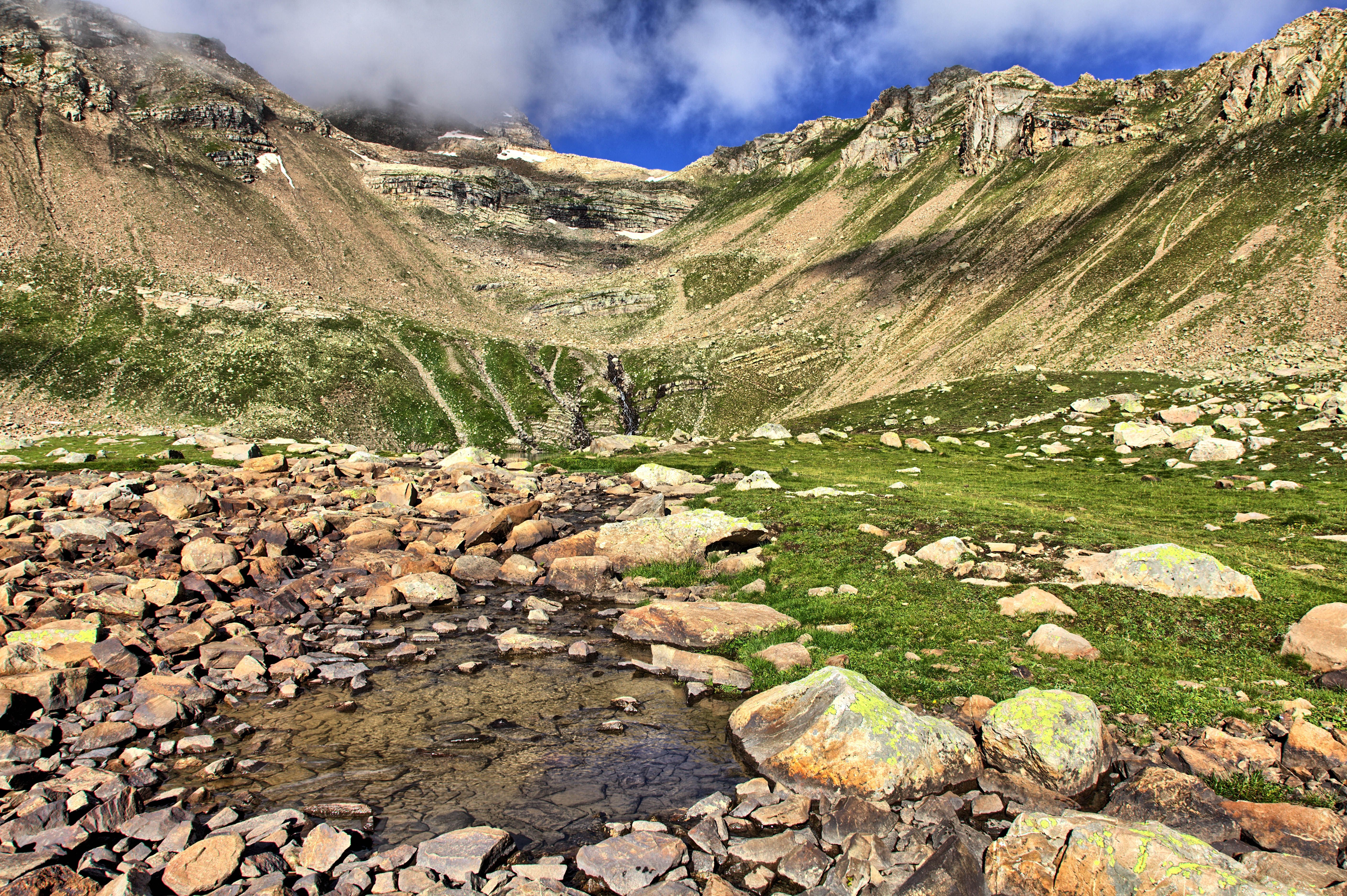 Rocks and Water in Valley in Mountains · Free Stock Photo