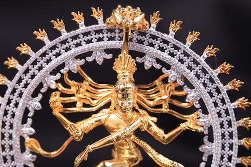 Lord Shiva Natraj Gold&Diamond Pendant Front closeup.