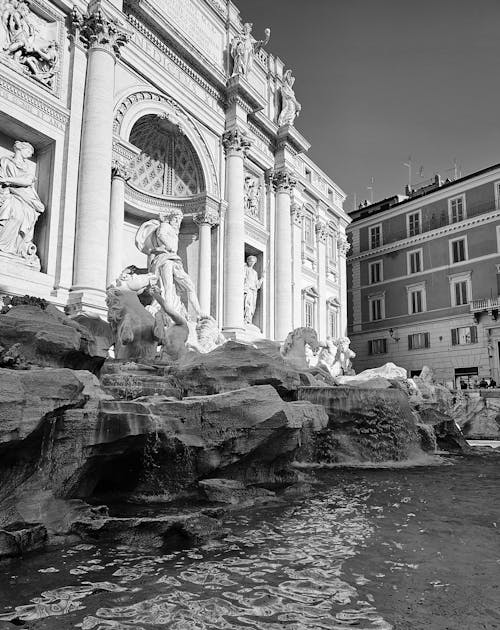 Black and White Photo of Fontanna di Trevi in Rome, Italy 