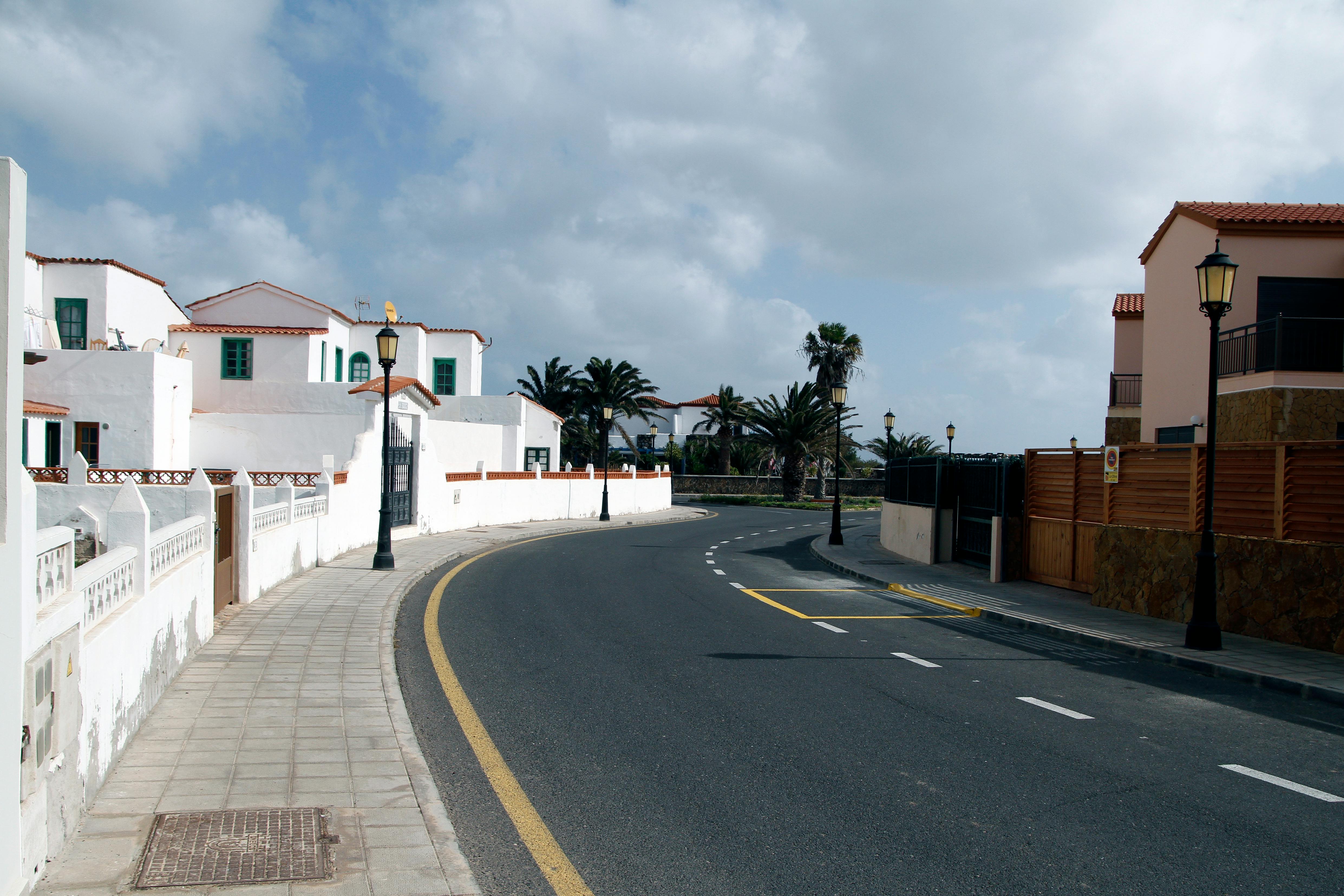 Photo Gratuite De Petite Ville Rue Deserte Rue Vide