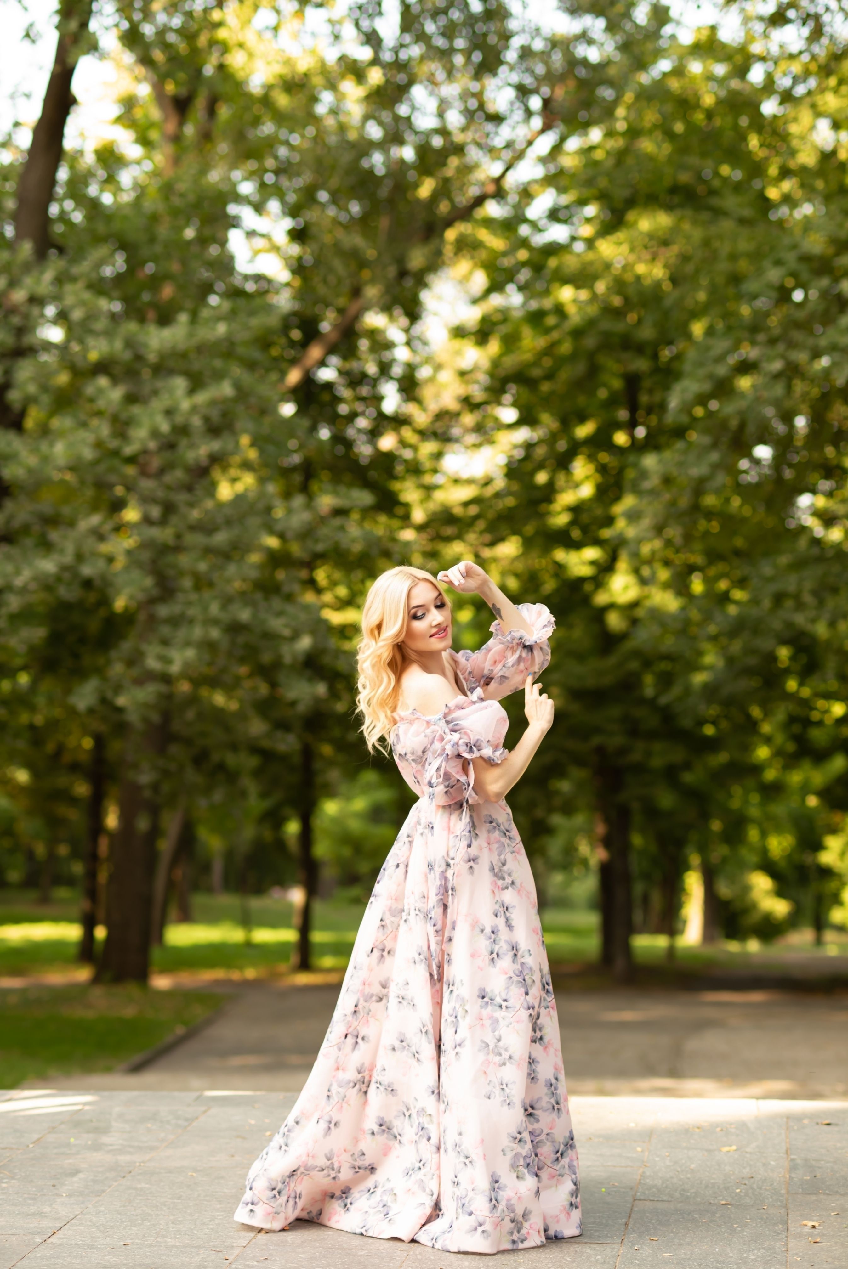 Romantic Dress Photos, Download The BEST Free Romantic Dress Stock Photos &  HD Images
