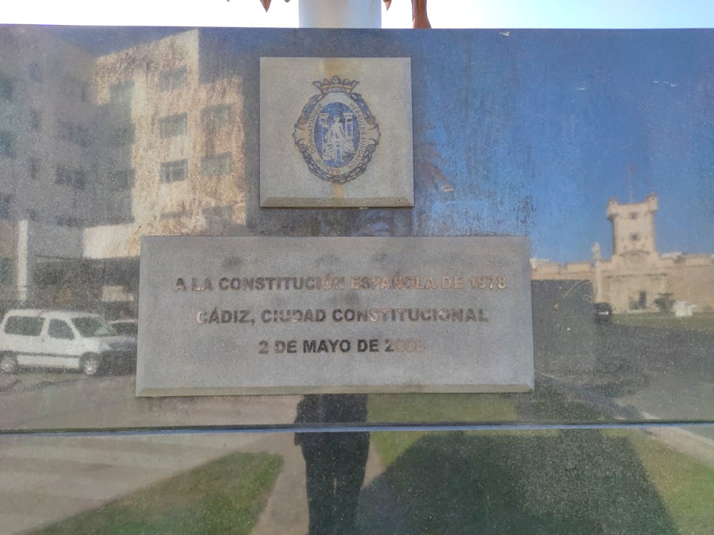 monumento a la constitución de 1978 en Cádiz - fotografía 1