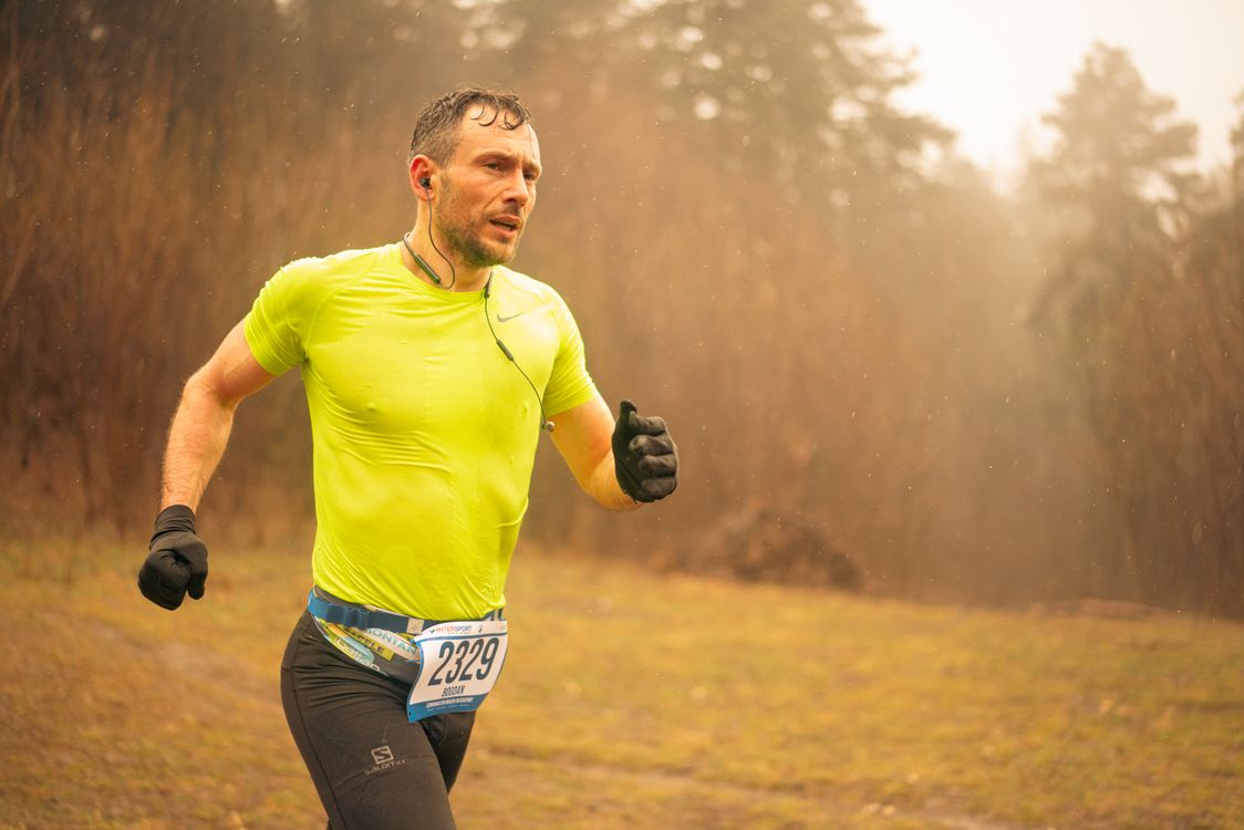 Man Running in Race · Free Stock Photo
