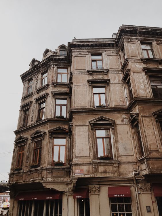 Exterior of an older weatherboard style home