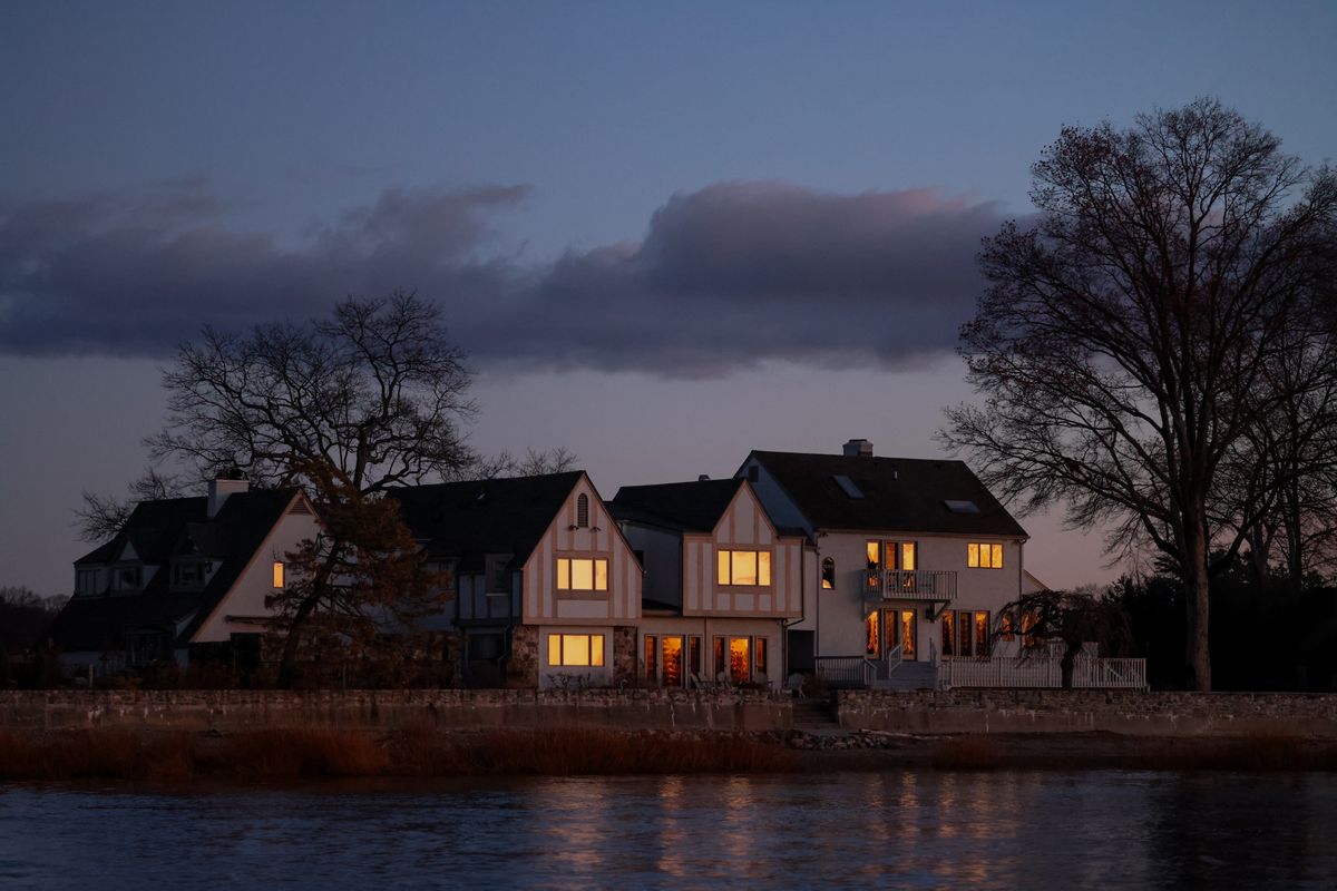 home removals in Old Sarum — Home Removals in Old Sarum — the working end of the job