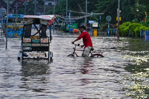 Kostenloses Stock Foto zu asien, fahrrad, flut