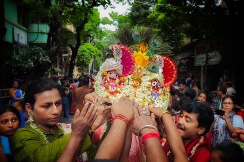 Free Colorful Rath Yatra celebration in Kolkata showcasing cultural traditions and joyful procession. Stock Photo