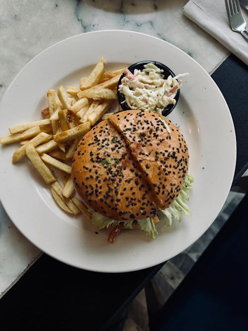 Foto profissional grátis de almoço, batata frita, fotografia de alimentos