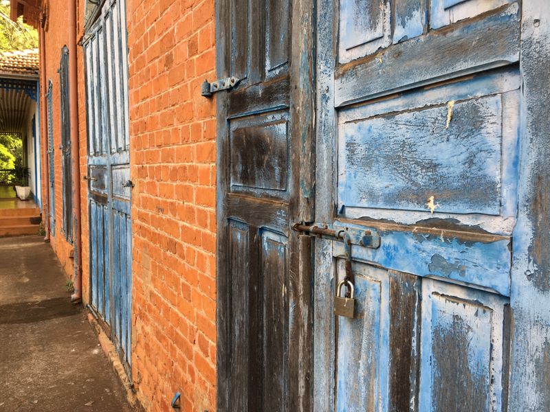 Yellow walls with complementary wall art