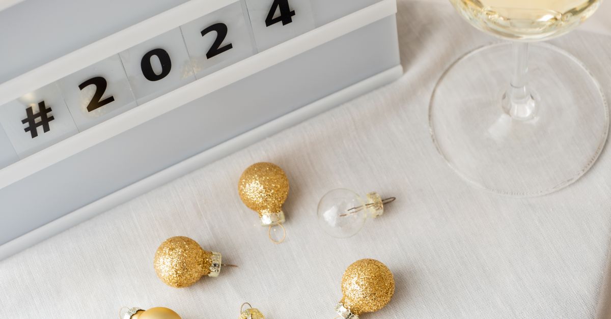 The 2024 Interest Rate Pivot: Why Your Savings Account Is About to Become a Goldmine