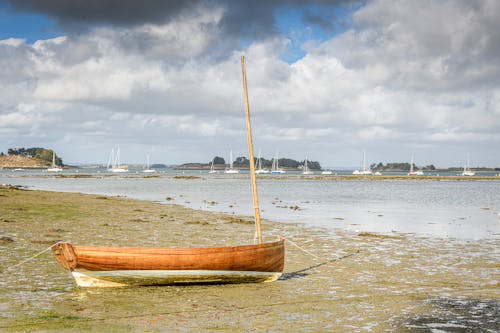 Kostenloses Stock Foto zu boote, bucht, ebbe