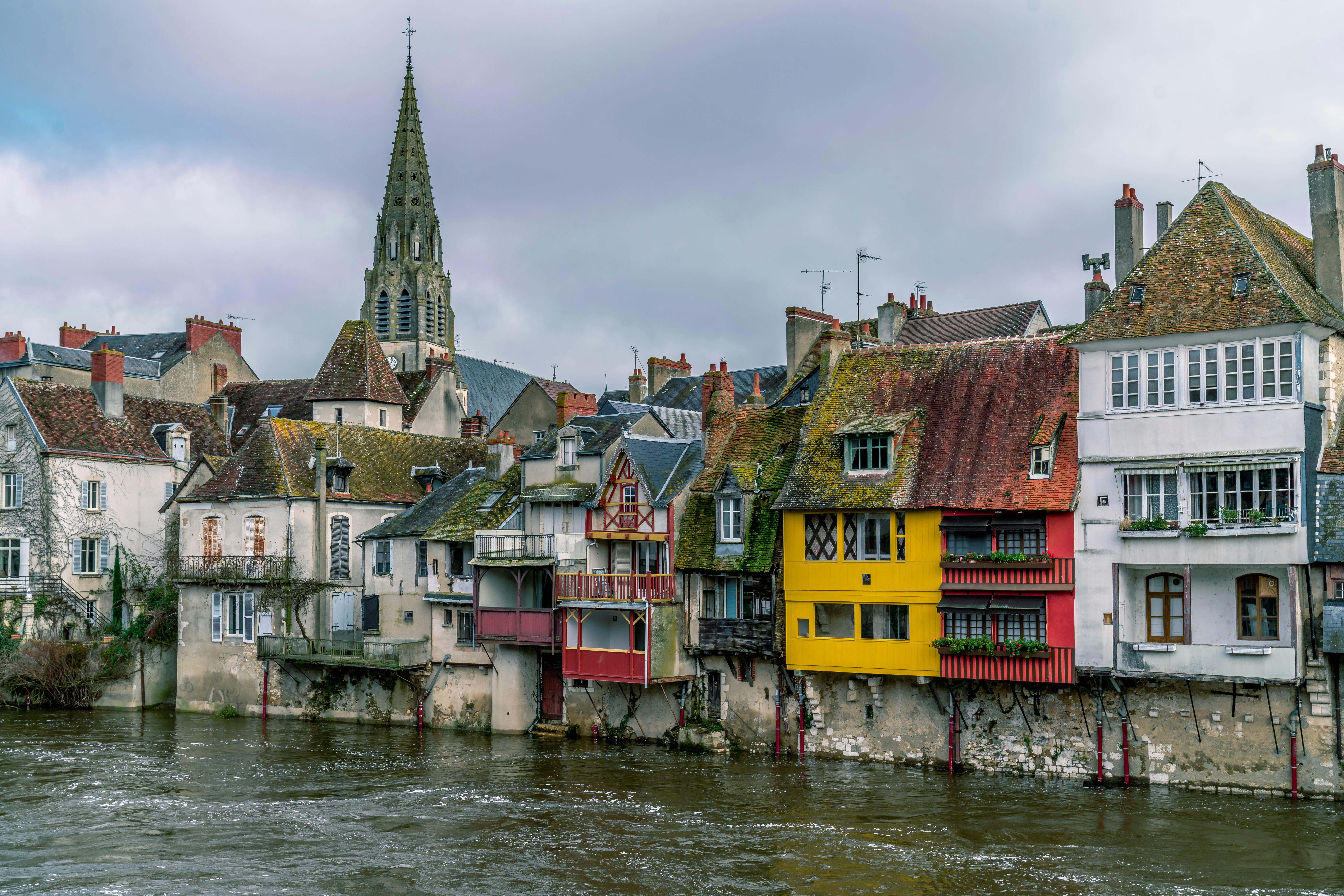 Les plus beaux points de vue : Les marchés de Chartres au printemps