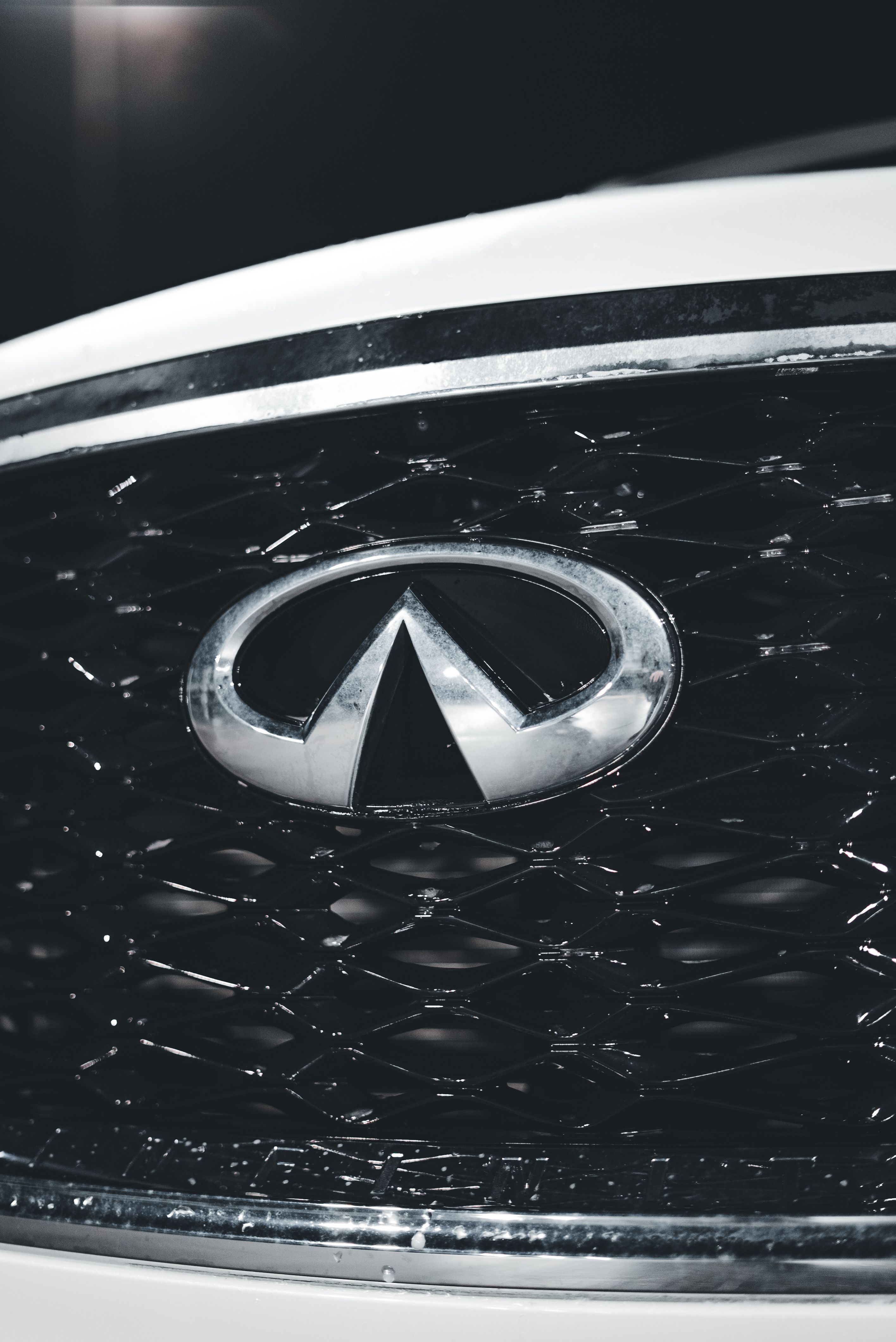 Infiniti Nissan Logo 420+ Fotos, Bilder Und Lizenzfreie Bilder Zu