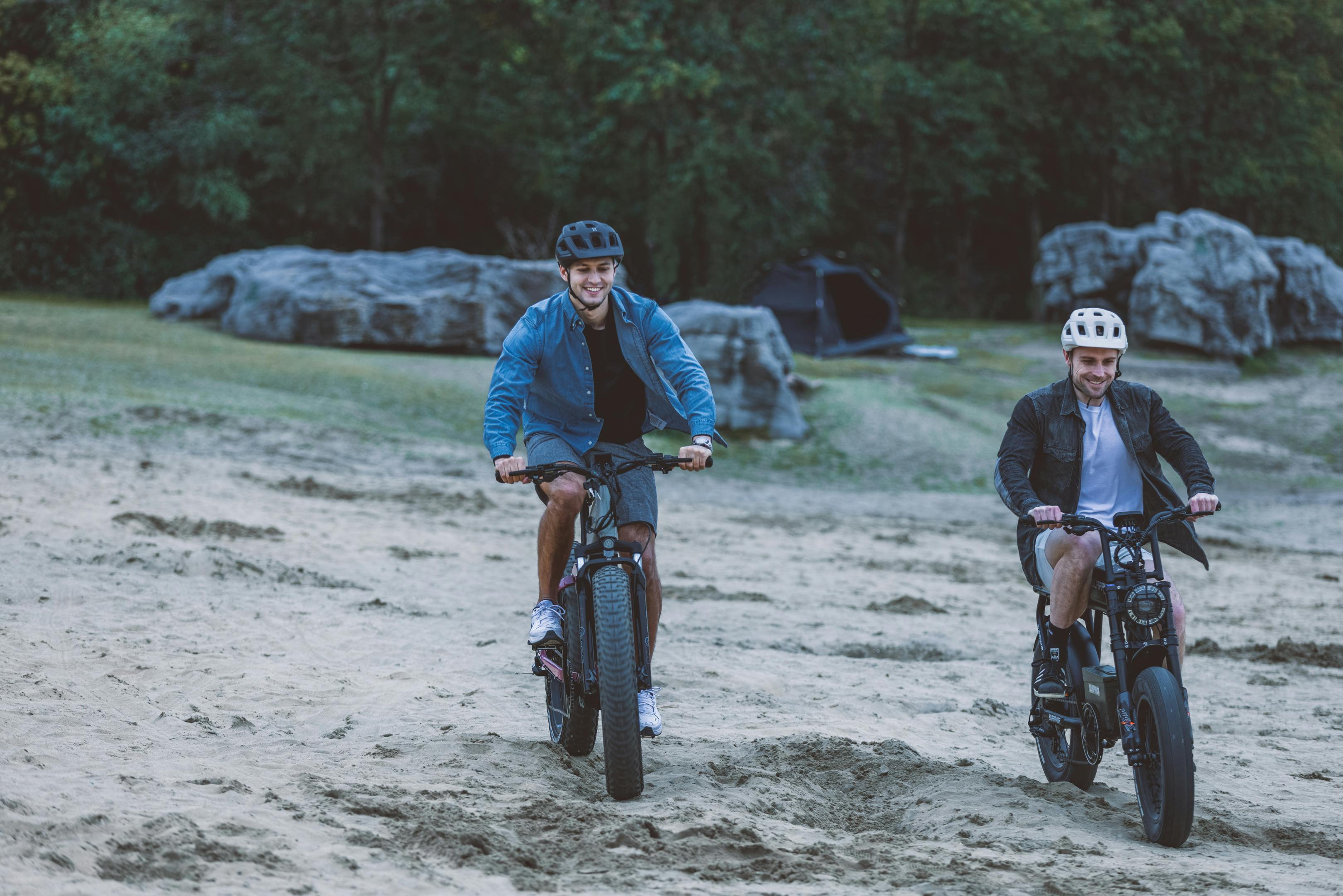 Addmotor E-325 Electric Cargo Bike: A New Era of Mobility for Families, Commuters, and Small Businesses — Photo by Motor Truc