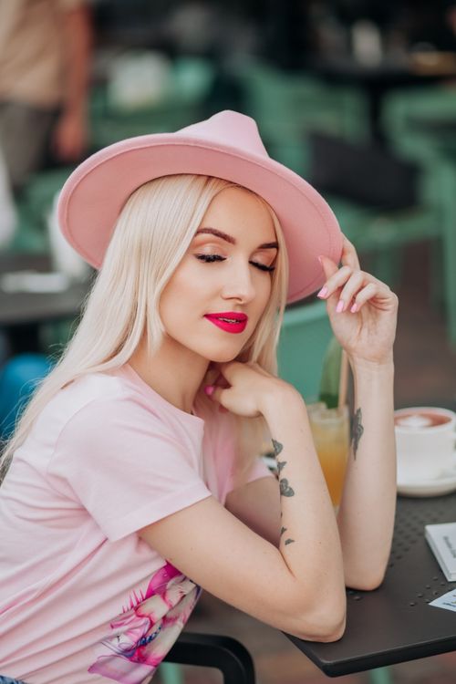 Gratis lagerfoto af afslapning, blond hår, blondine Lagerfoto