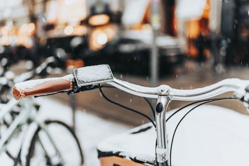 คลังภาพถ่ายฟรี ของ จักรยาน, ถนนในเมือง, พวงมาลัย