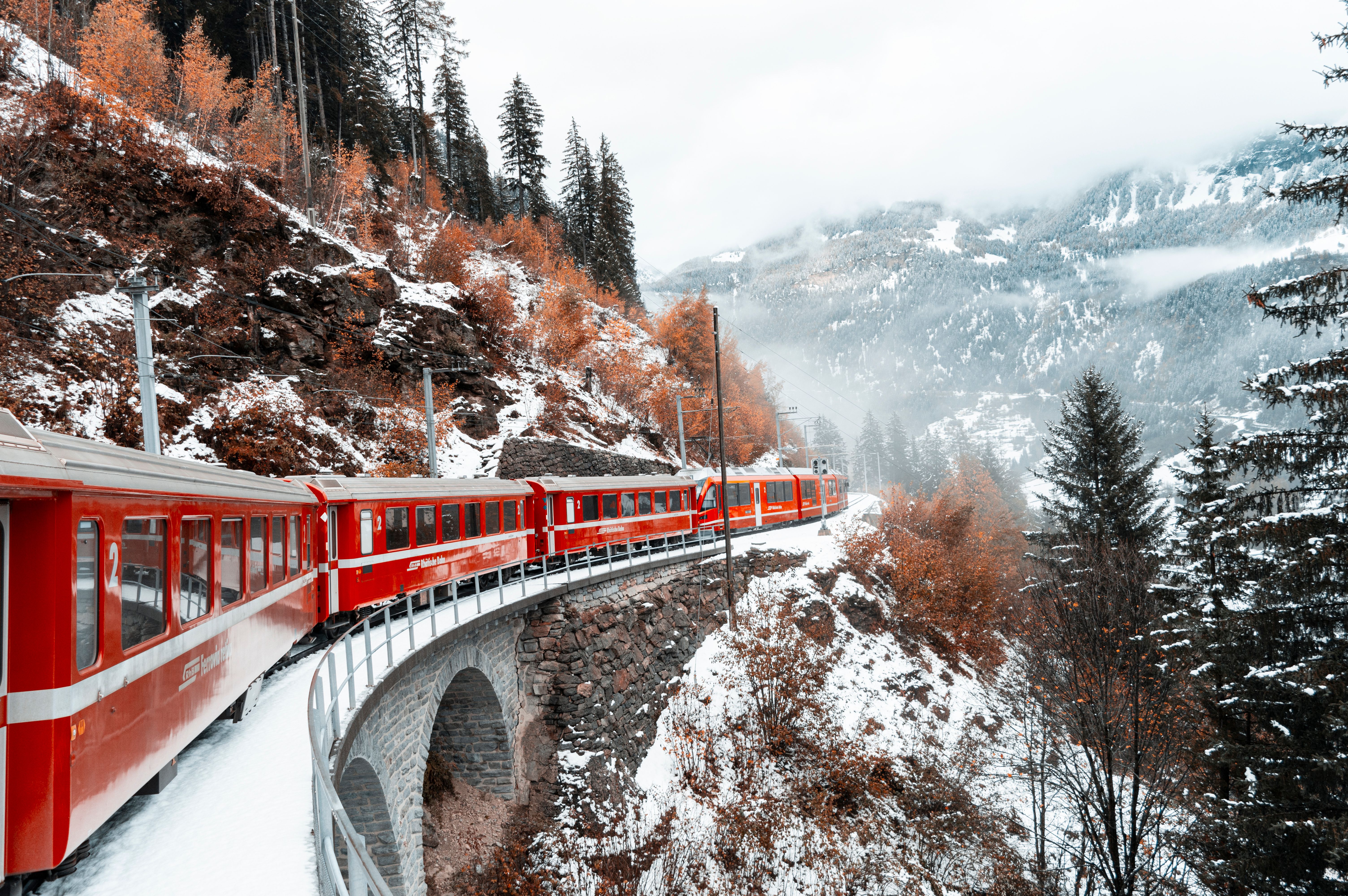 Romantic Train Journeys And Scenic Routes: From Detroit To Traverse City