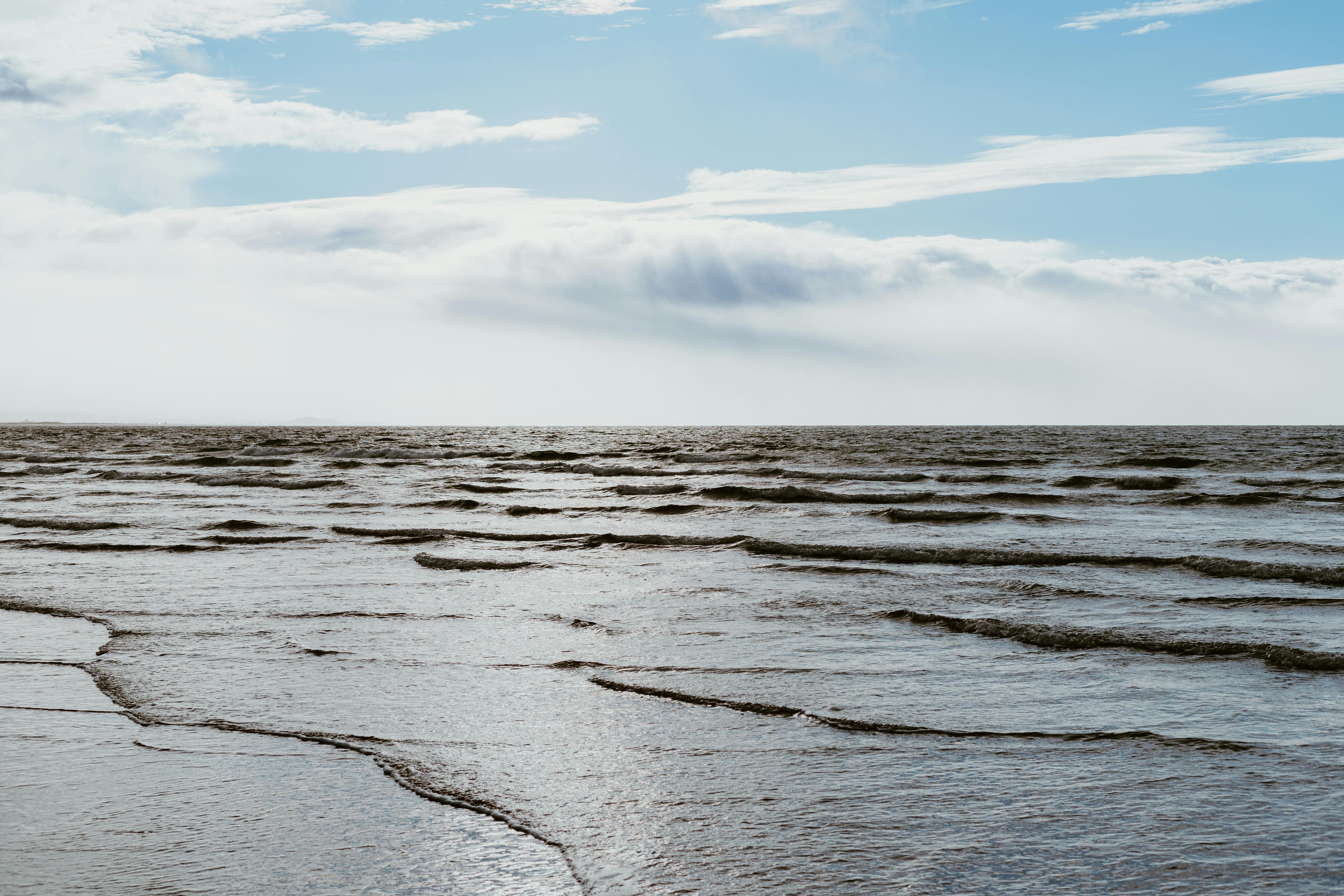 11/21/25 – UPDATED SEA LEVEL RISE VIEWER SUPPORTS SMARTER COASTAL PLANNING — Photo by Leszek Czyzewski on Pexels