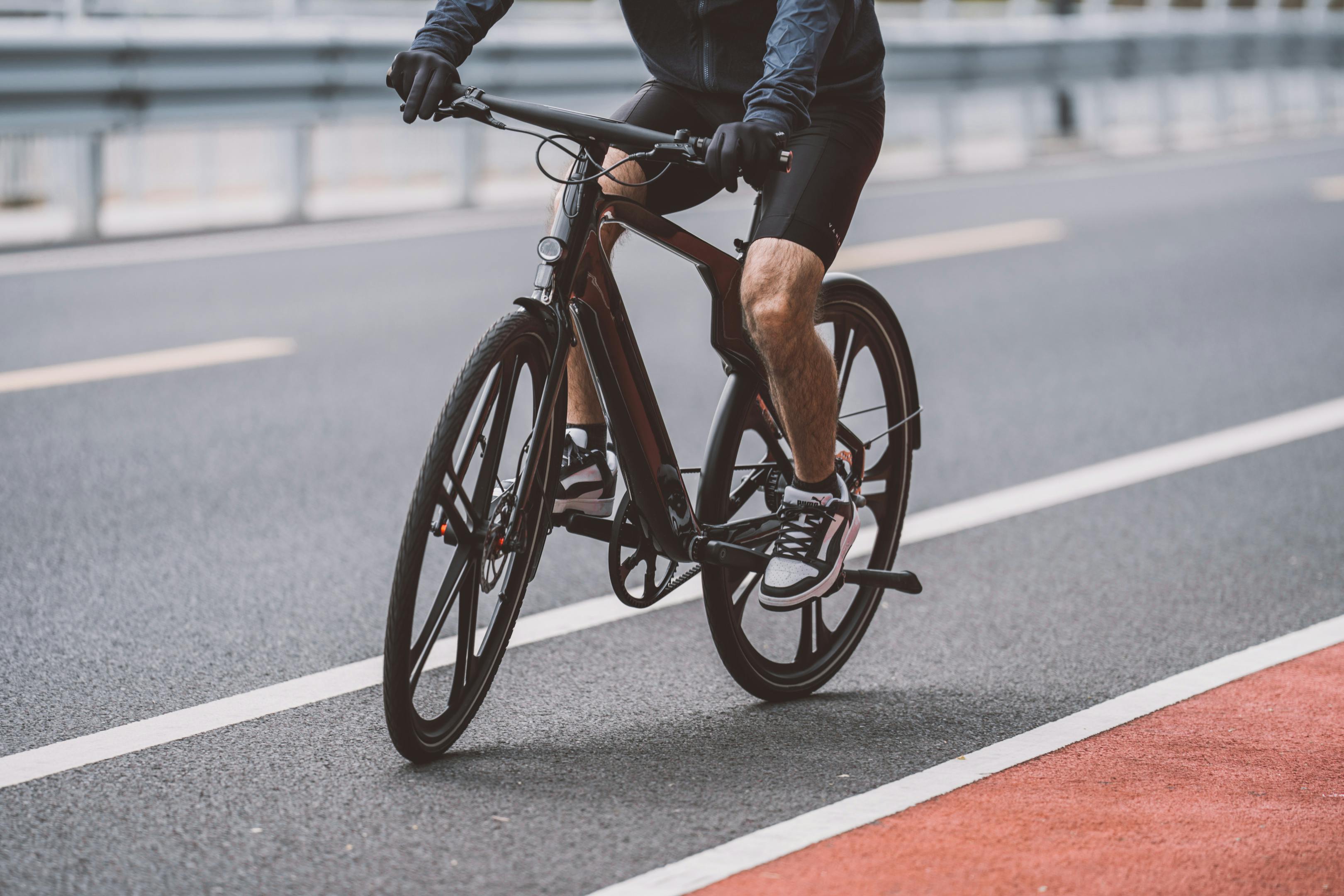 How Folding Ebikes Are Changing Urban Mobility — Photo by Motor TruckRun on Pexels