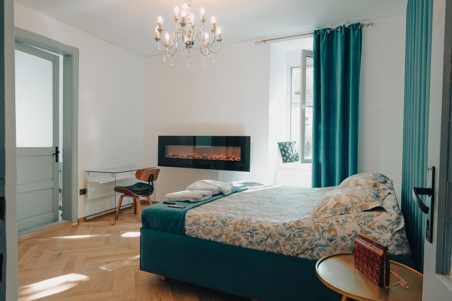 Best Electric Fireplaces of 2026: Top 5 Picks