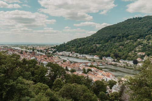 Ingyenes stockfotó dombok, drónfelvétel, épületek témában