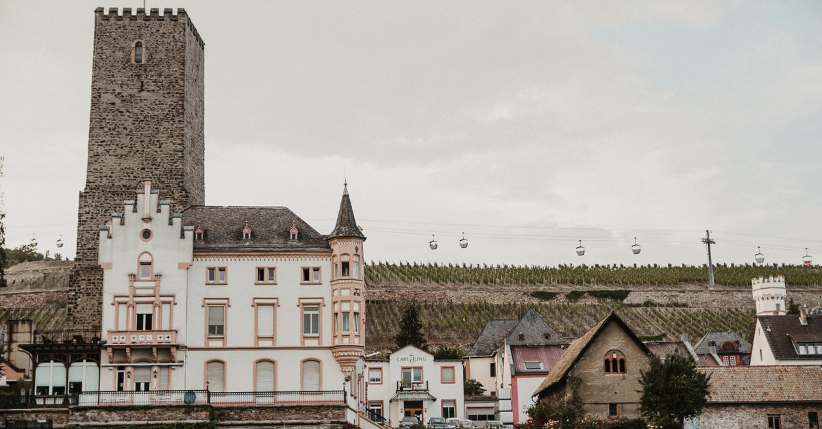 Explore Boosenburg Castle in Rudesheim am Rhein, a stunning historical landmark in Germany.