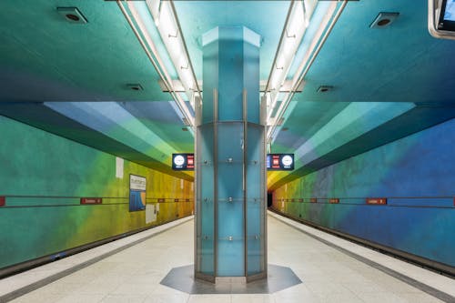 インテリア, トンネル, 地下鉄のプラットフォームの無料の写真素材