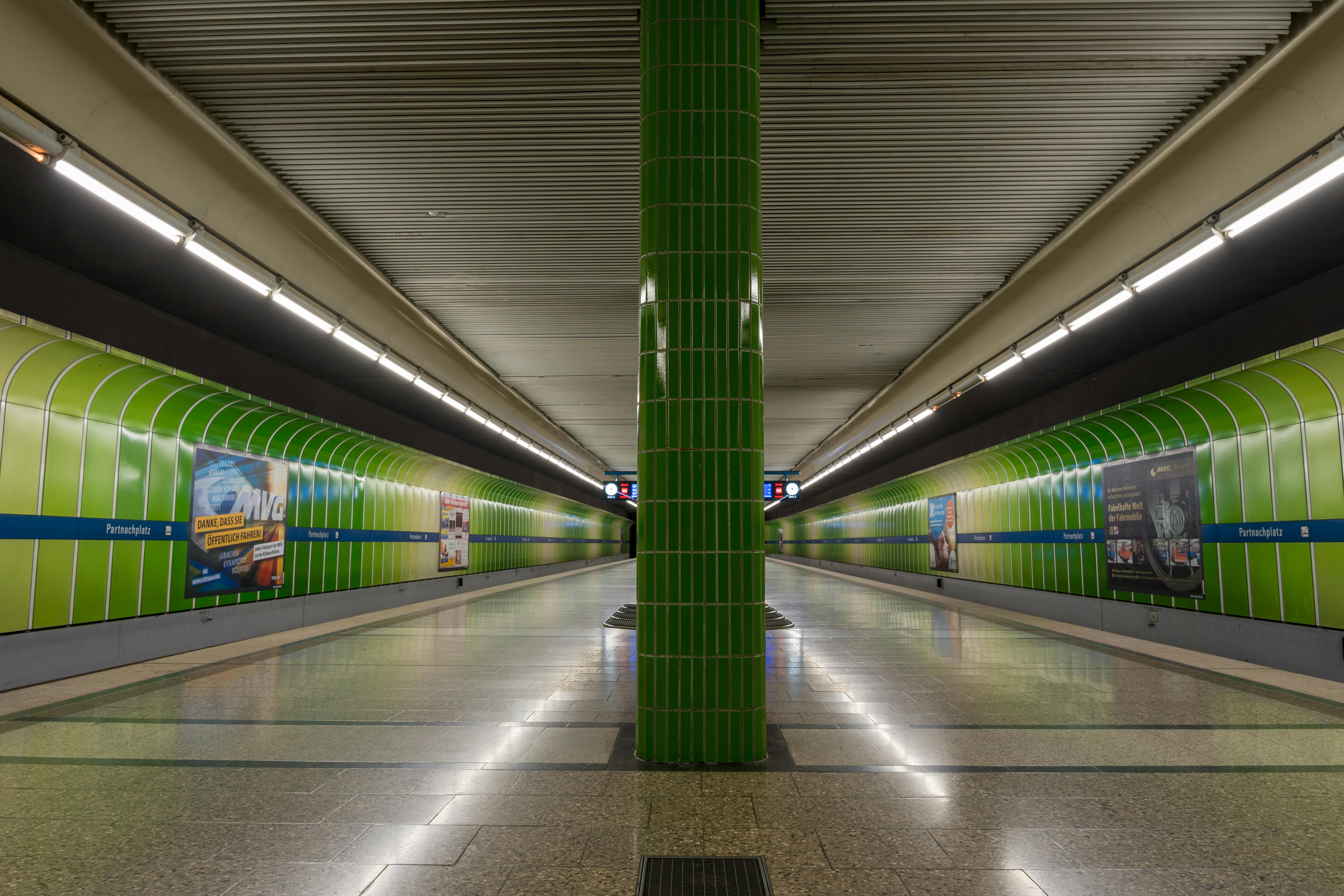 fitment architecture MMY platform — Photo by Masood Aslami on Pexels