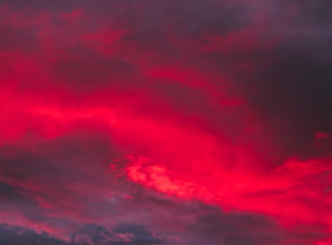 Captivating red clouds at dusk creating a dramatic sky scene.