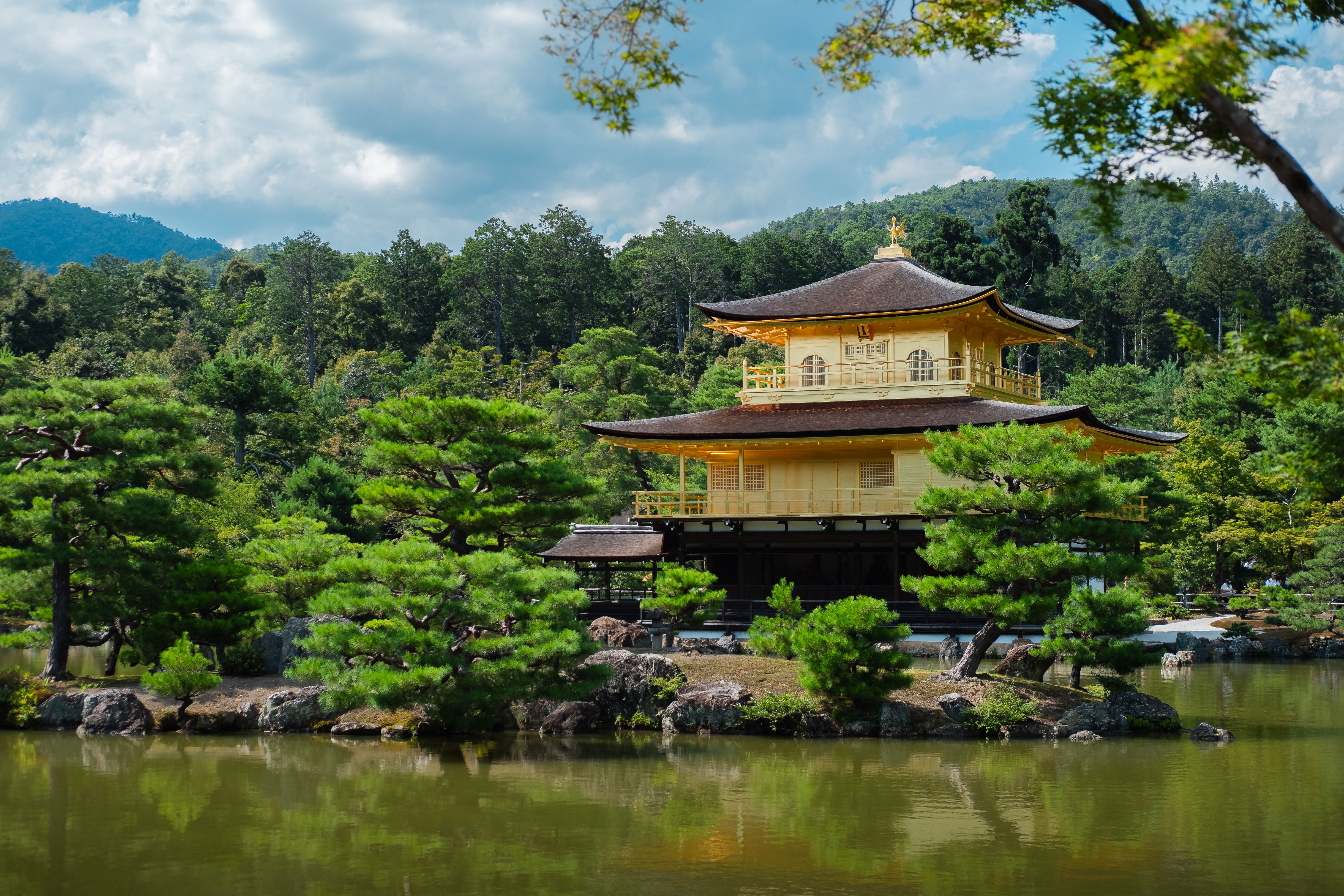 kinkaku-temple-in-kyoto-free-stock-photo