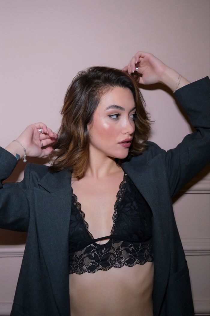 black lace bralette