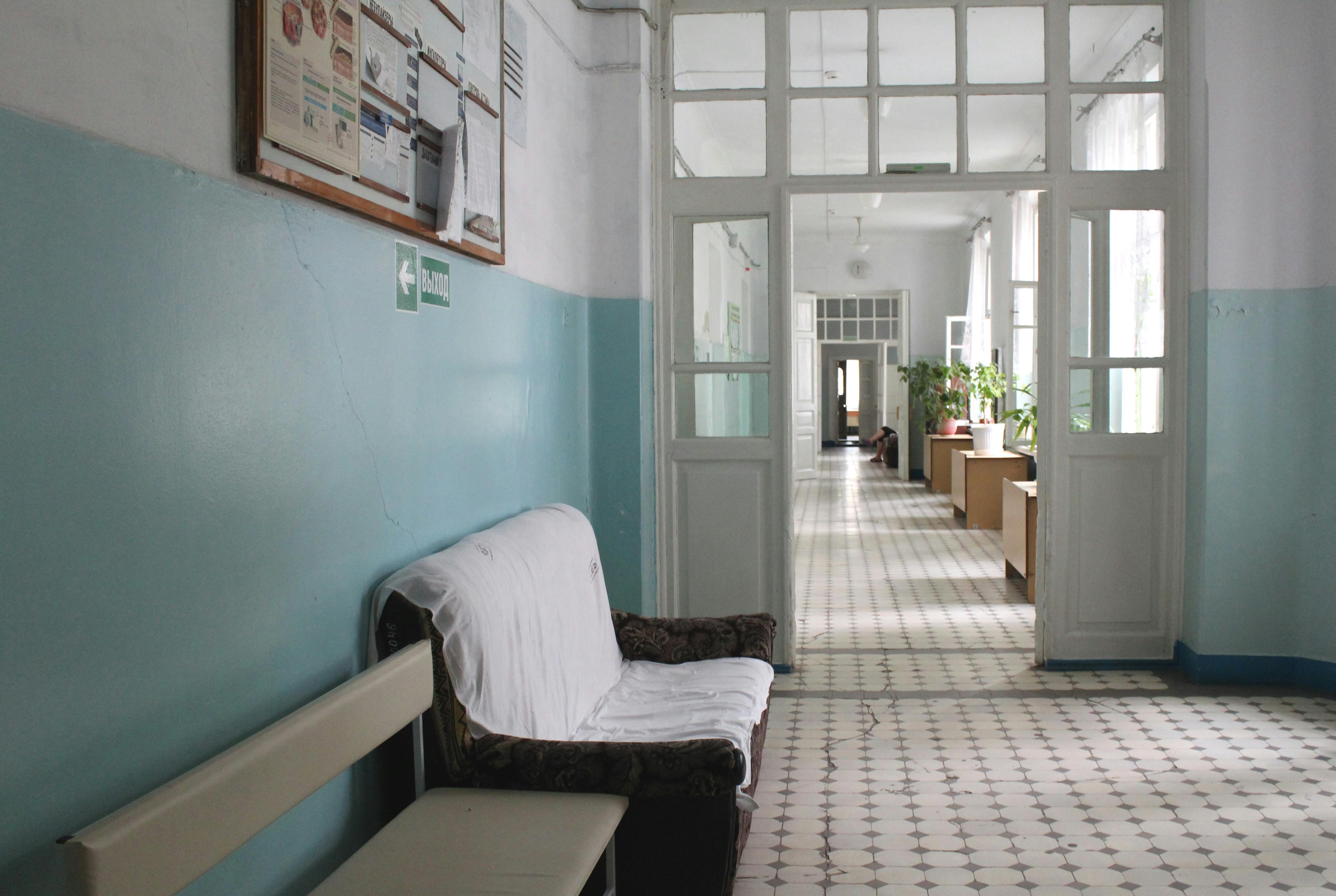 The Moscow Oblast School Stabbing: Digital Rehearsal, Gaming Communities, and Youth Pathways to Violence — Photo by Marcus Lu