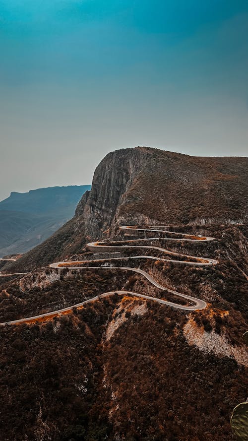 Gratis lagerfoto af bakke, drejninger, droneoptagelse