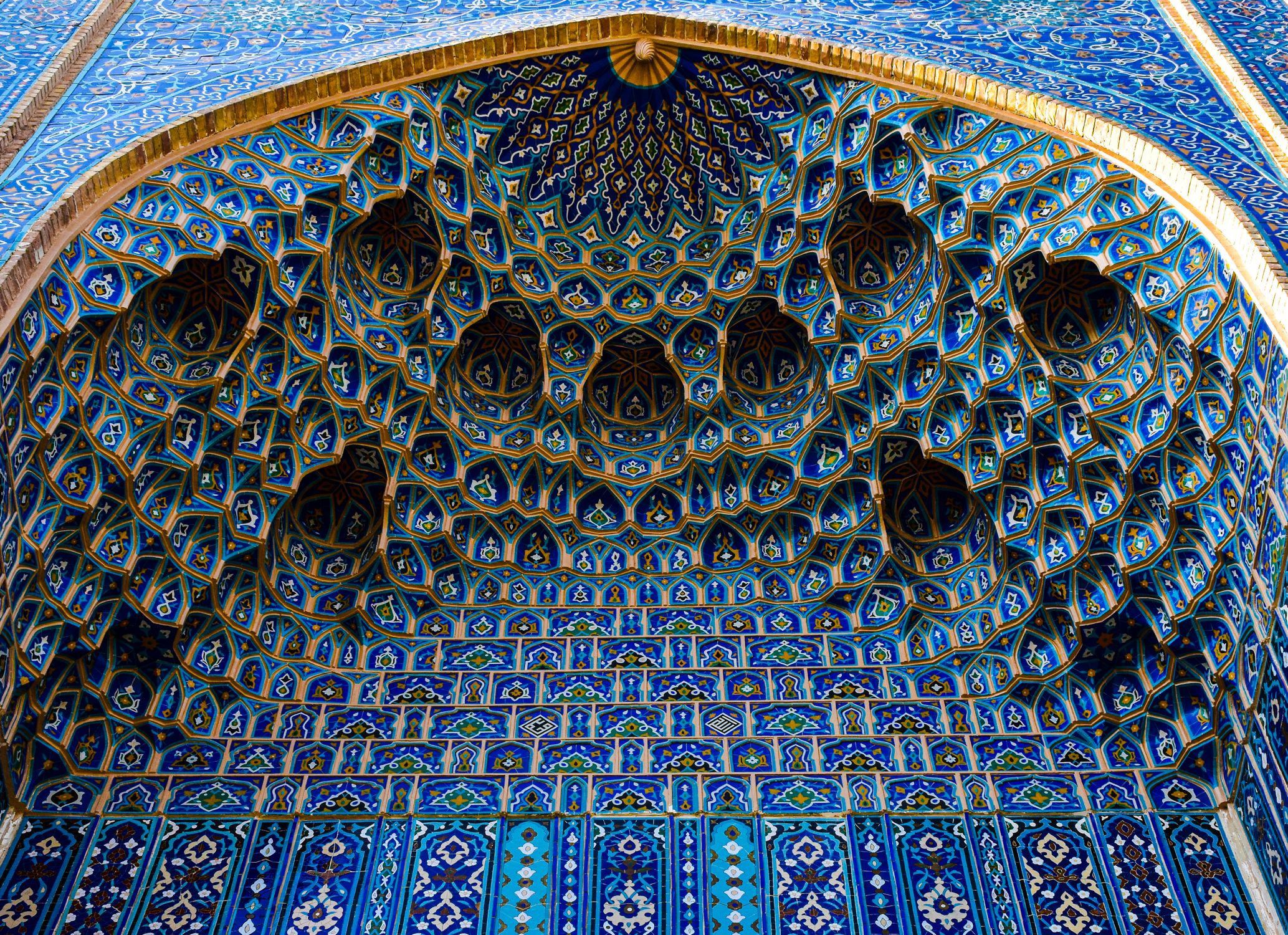 Ornamented Blue Mosaic on Building Wall · Free Stock Photo