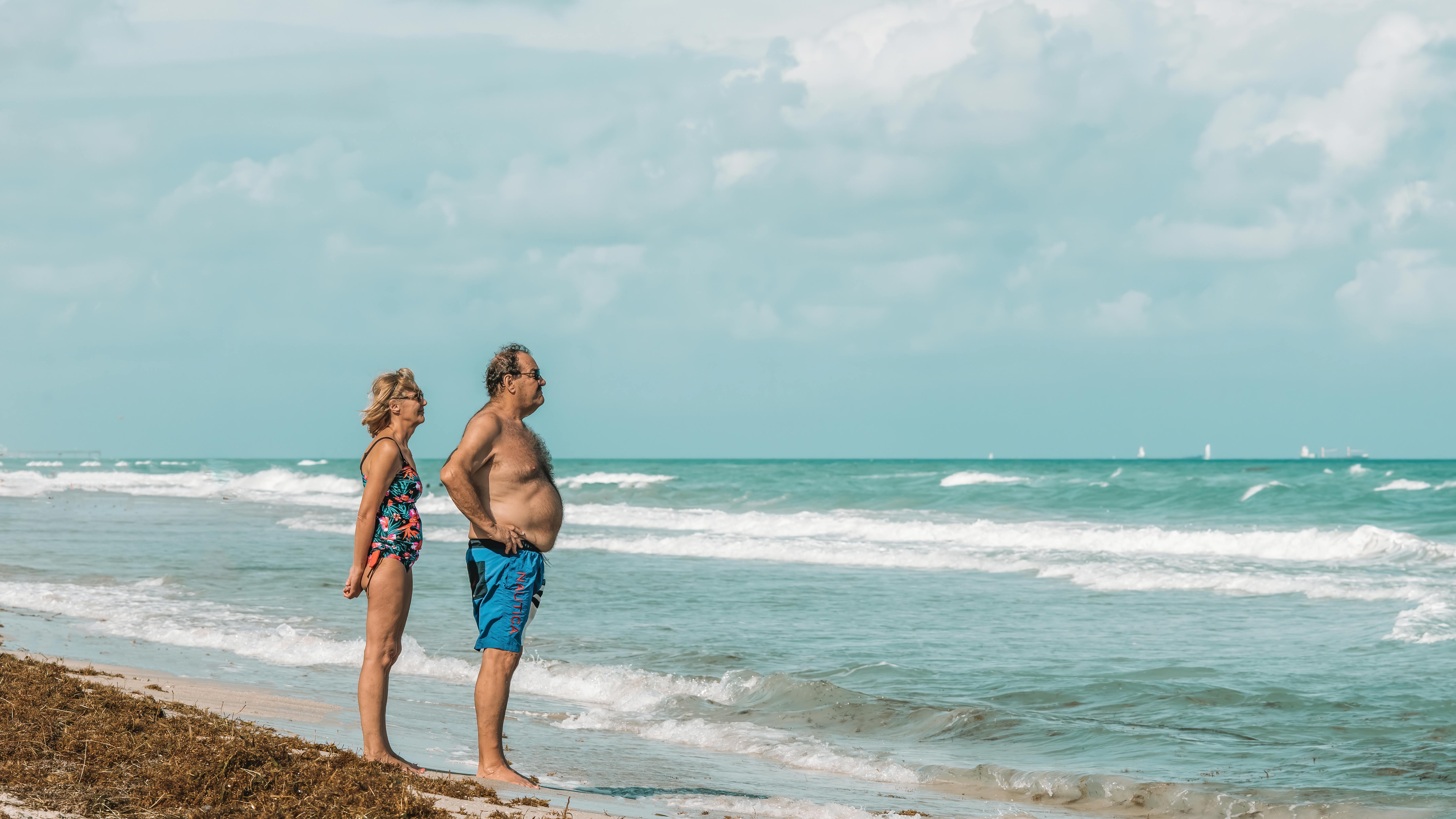 How to Retire Early: A Guide to Financial Independence — Photo by cao jun on Pexels
