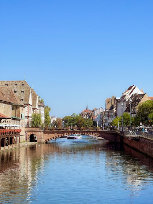 Gratis stockfoto met aan lichtbak toevoegen, attractie, brug