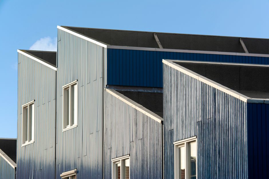 Kingspan Evolution panelized facade system showing clean lines and modern architectural finish - kingspan rainscreen cladding Kingspan Evolution panelized facade system showing clean lines and modern architectural finish - kingspan rainscreen cladding