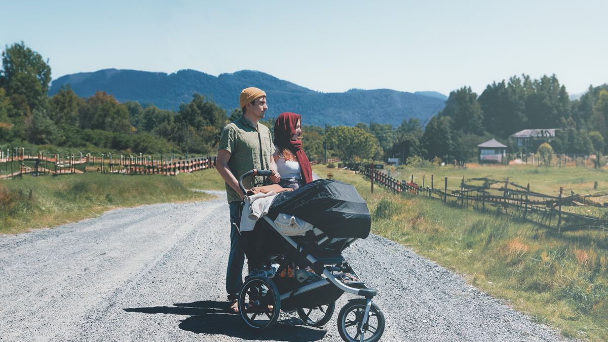 Voyager avec un bébé : astuces pour des vacances sereines - illustration