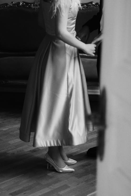 Darmowe zdjęcie z galerii z czarno-biały, elegancki, kobieta