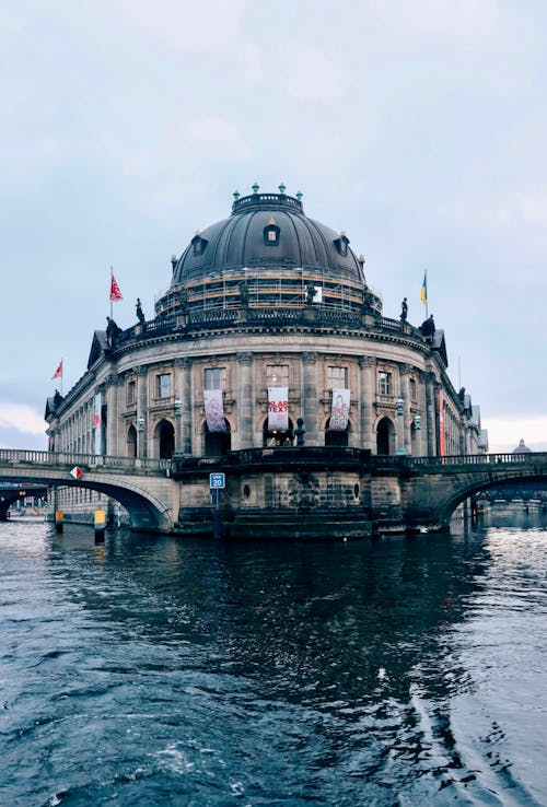 Kostnadsfri bild av berlin, byggnad, flod